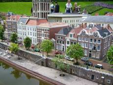 janny miniature houses utrecht canal madurodam holland house street cityview cityscape city
