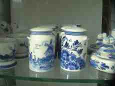 maartent delft blue pots white ceramic
