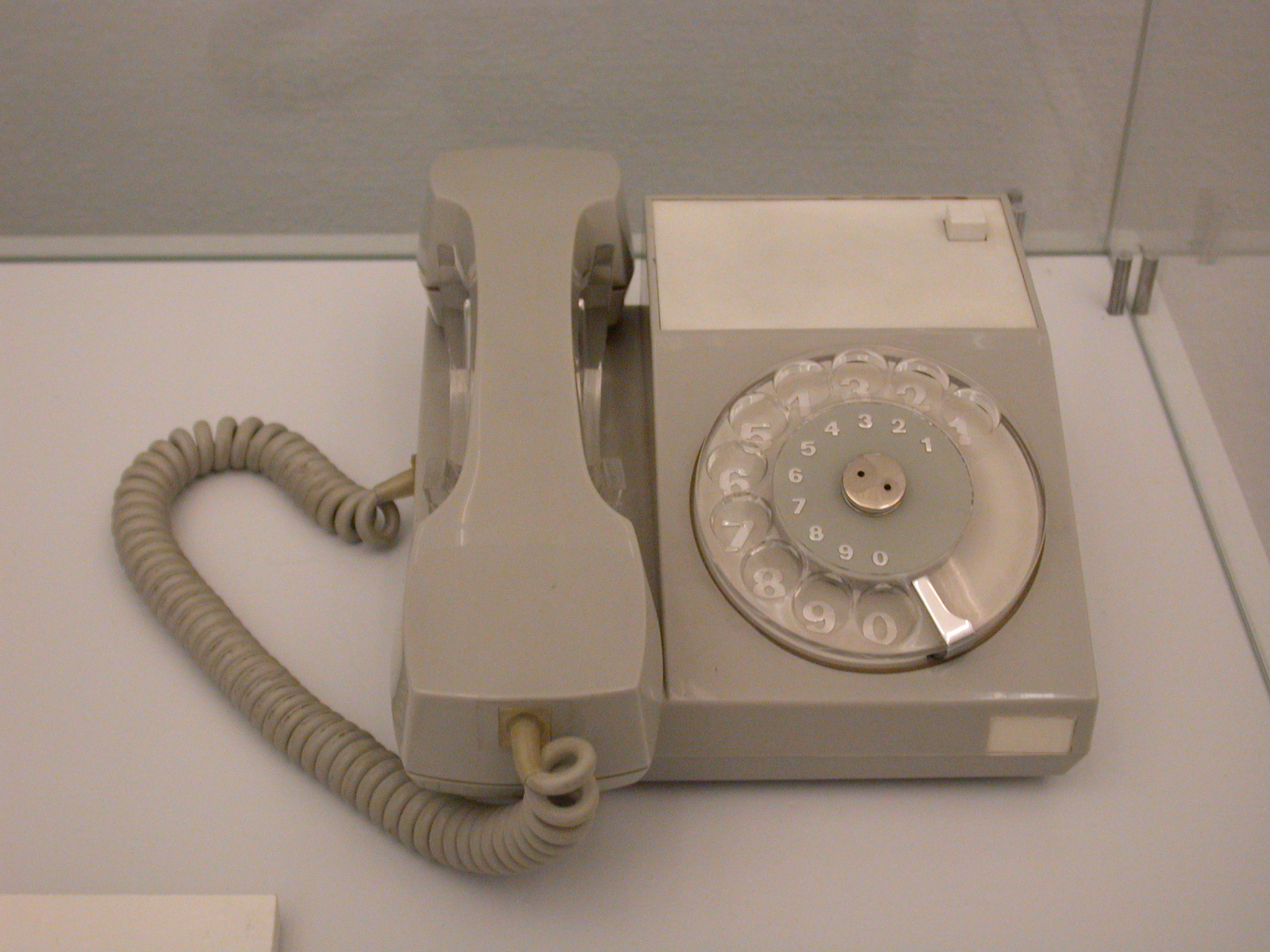 Image*After photos objects household telephone phone plastic dail