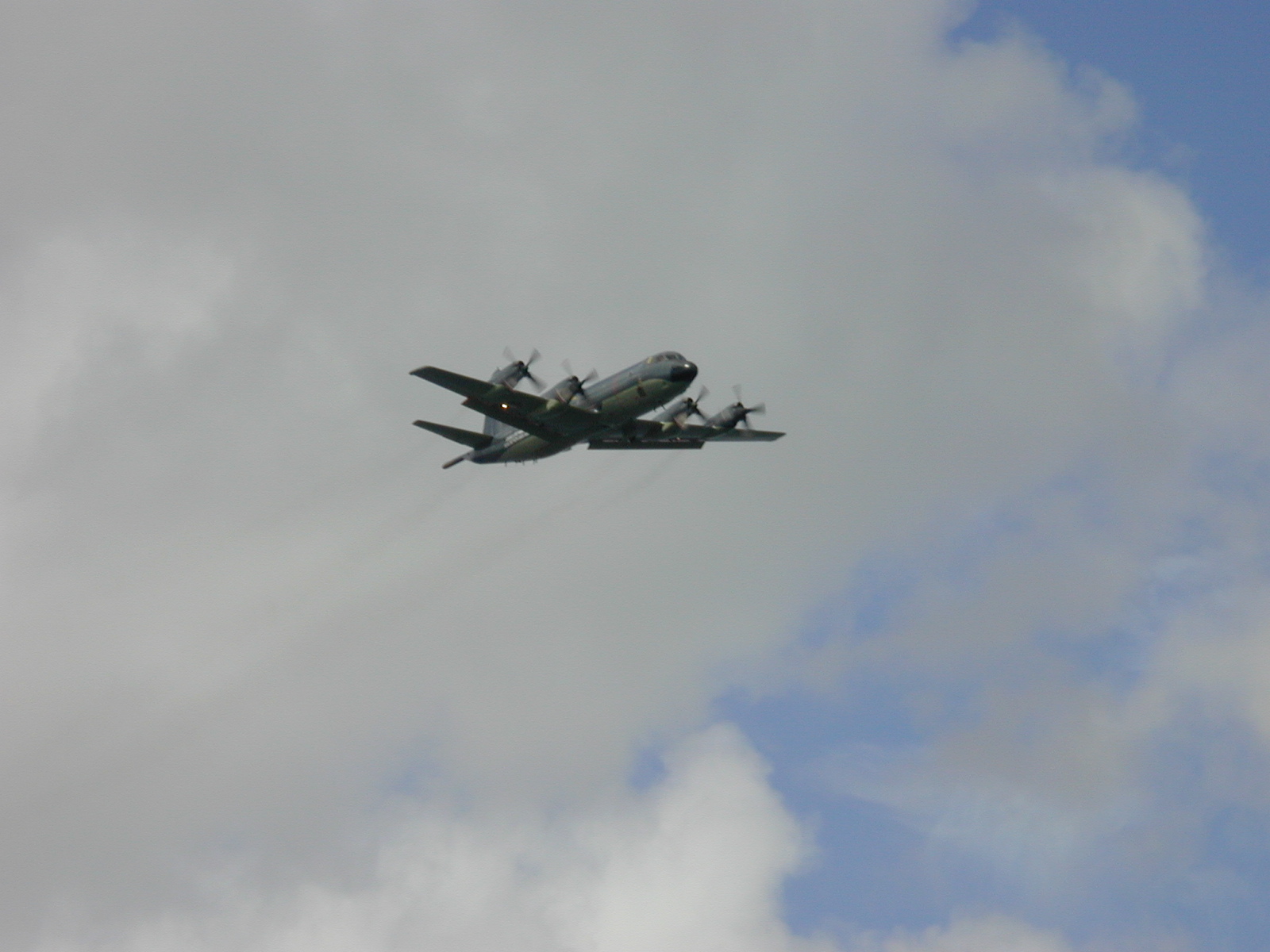 plane orion freightplane maritime air flying