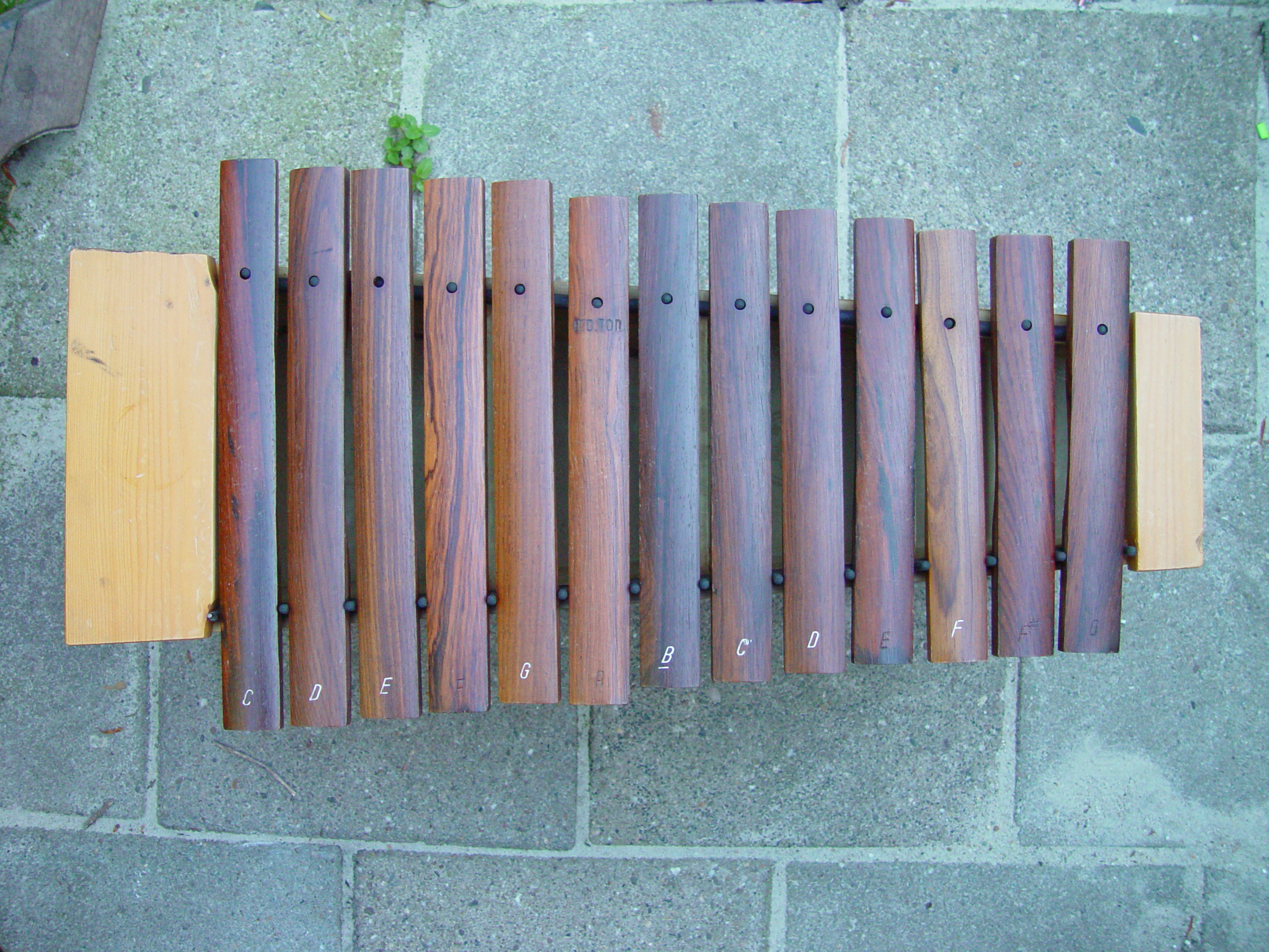 objects xylofoon musical instrument wood texture top bertoltzalm