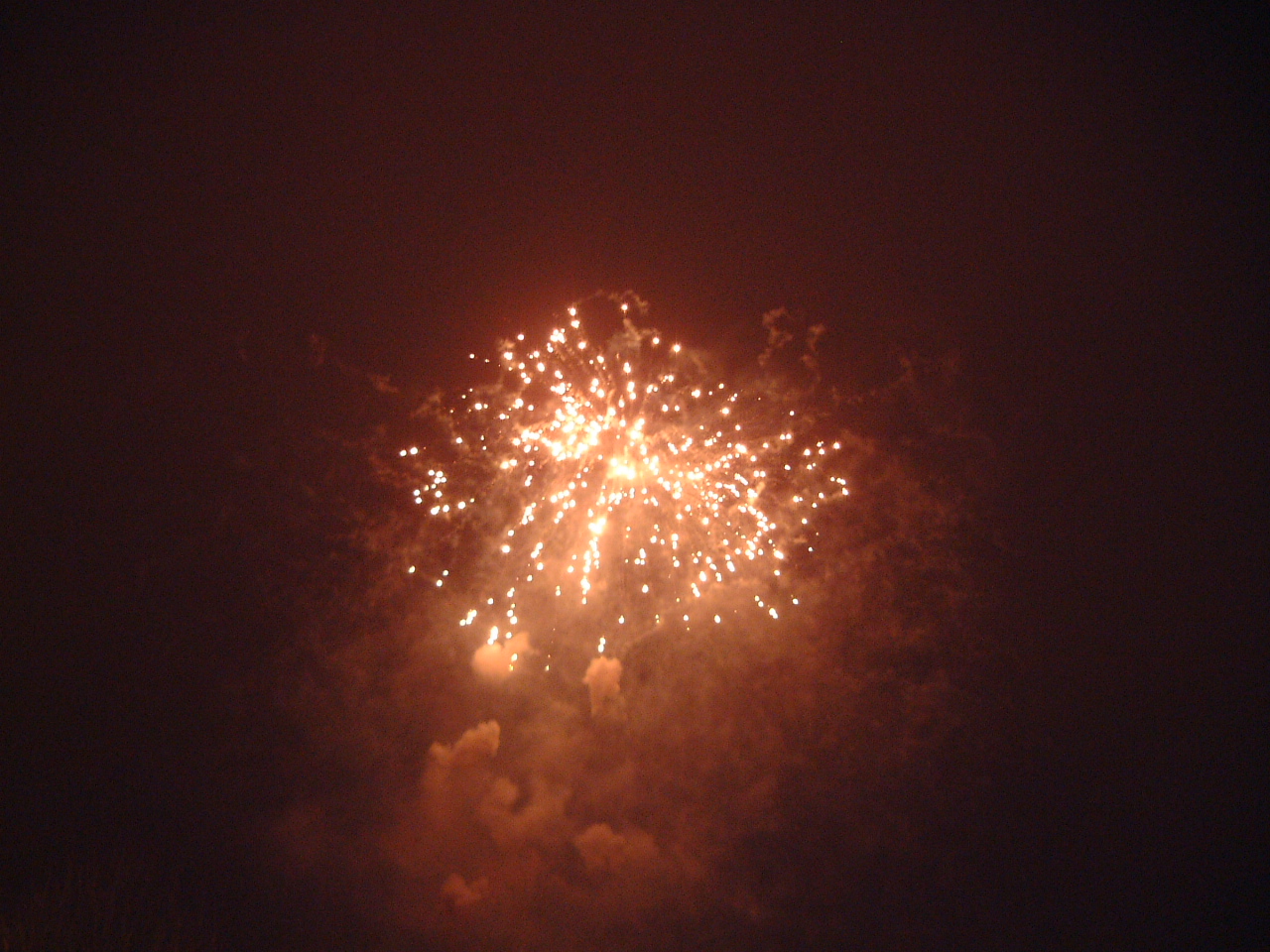 maartent fireworks lights explosion dark bright trails cloud