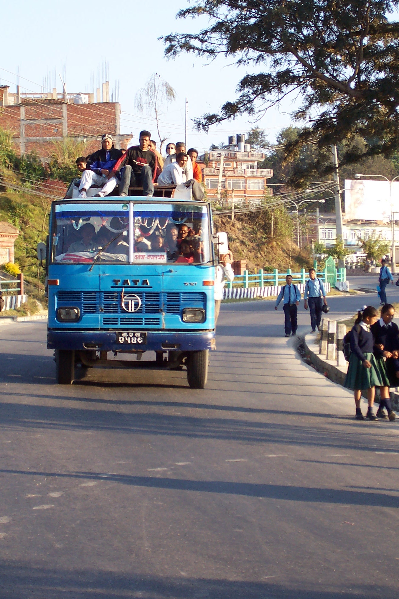 annet bus tata with people on top india