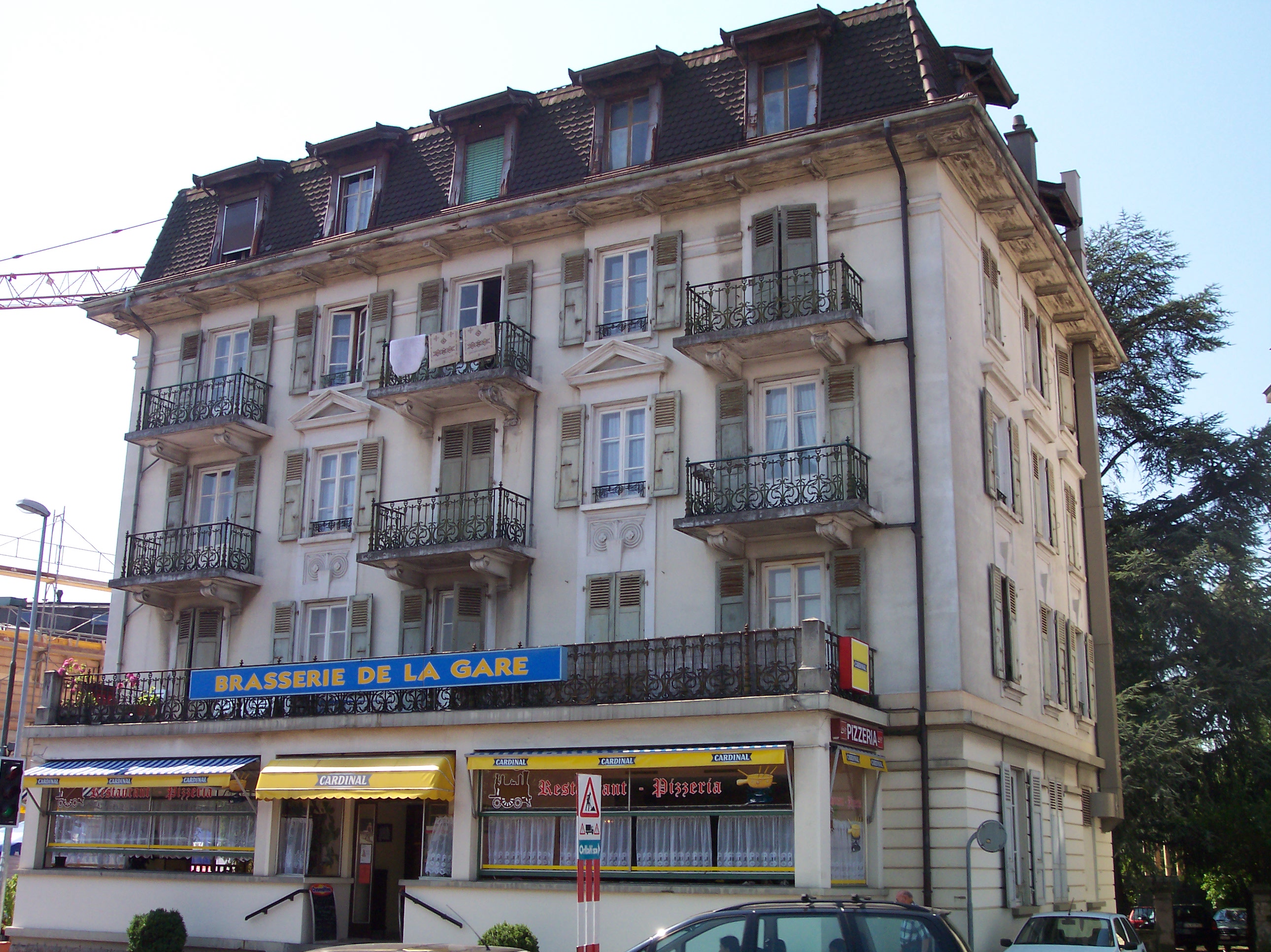 dario brasserie de la gare architecture facade royalty-free