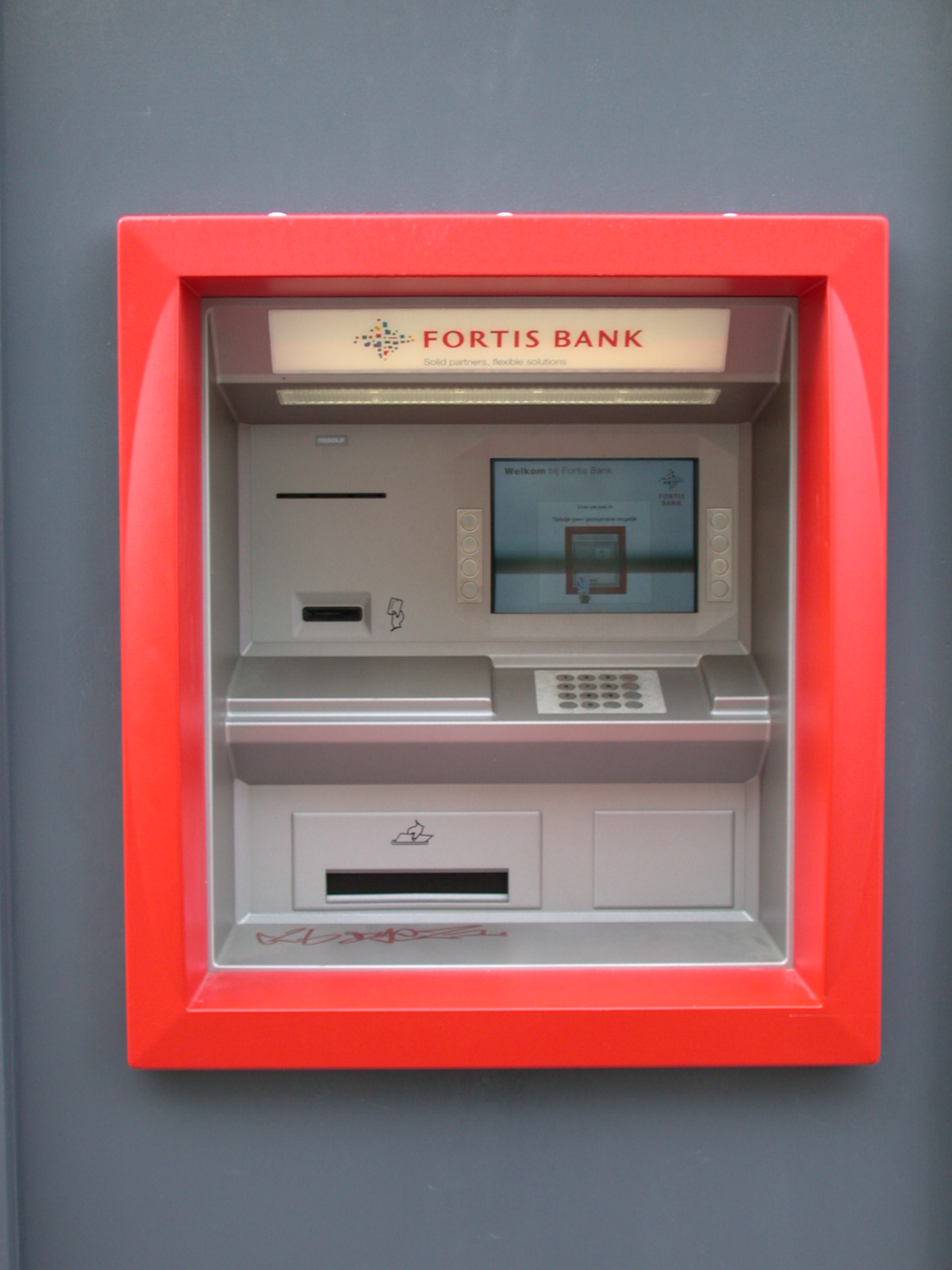 pin machine cash cashpoint fortis bank money out of the wall sqaure