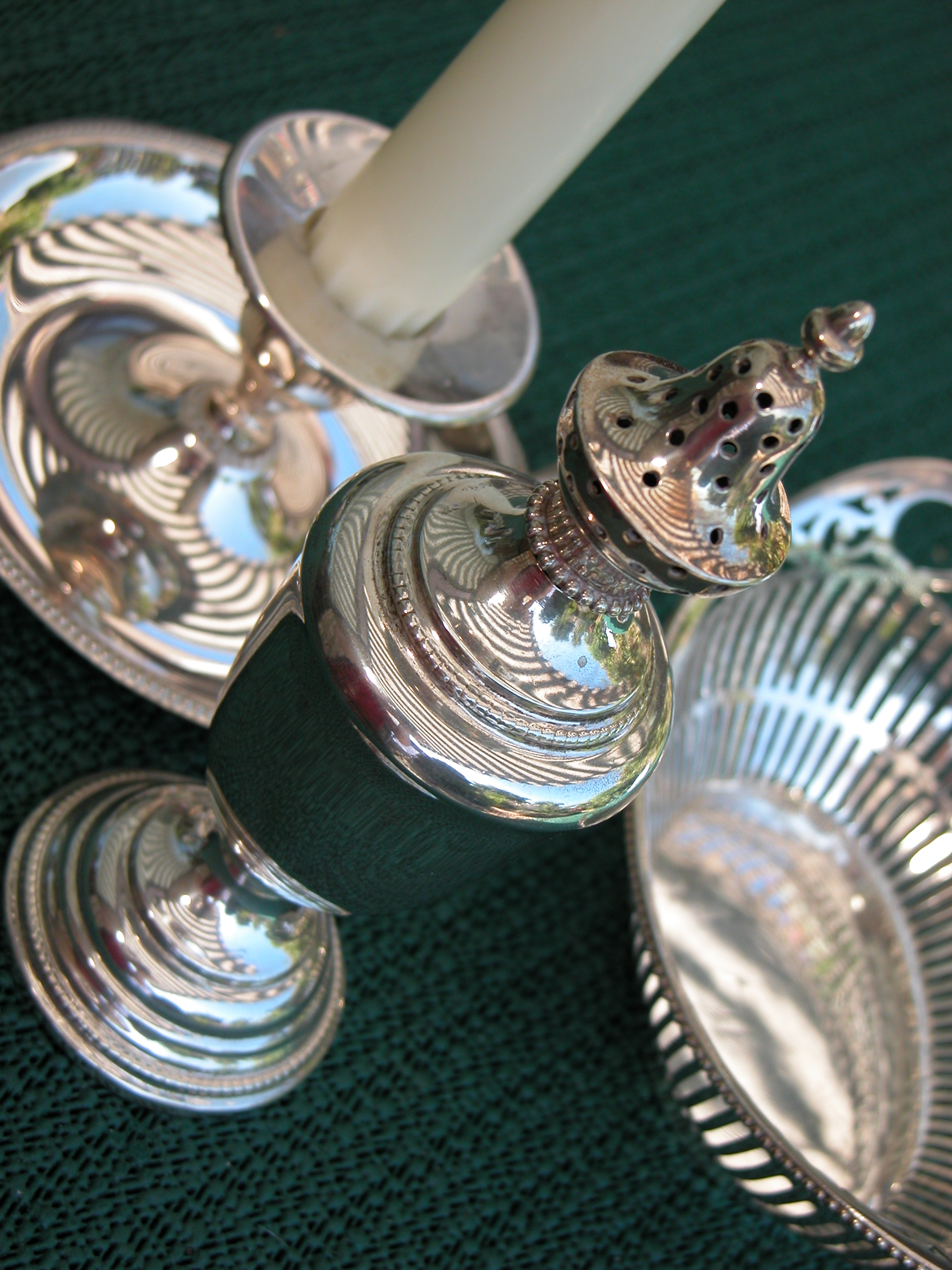 objects household silver tin chandelier candelabrum candlestick candleholder candlestand candlebracket candle pepper salt tablesalt