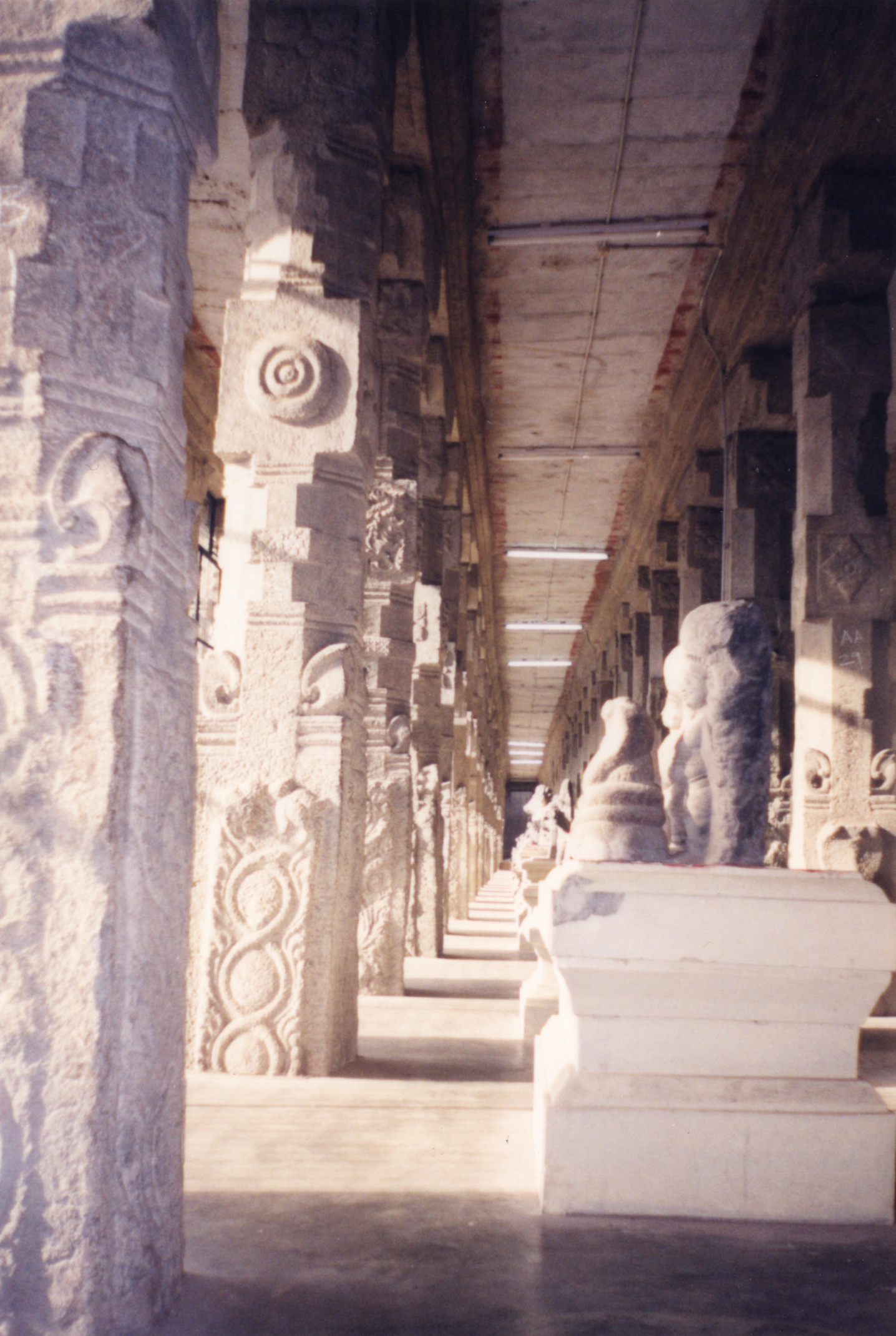 iuliana temple columns sculptures corridor
