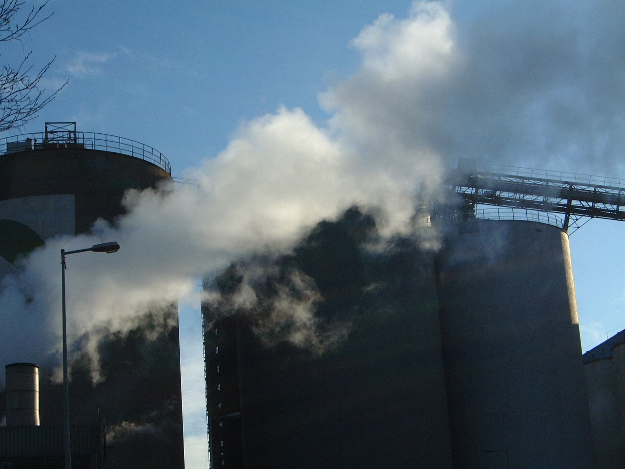 maartent steam smoke chimney factory silo industry