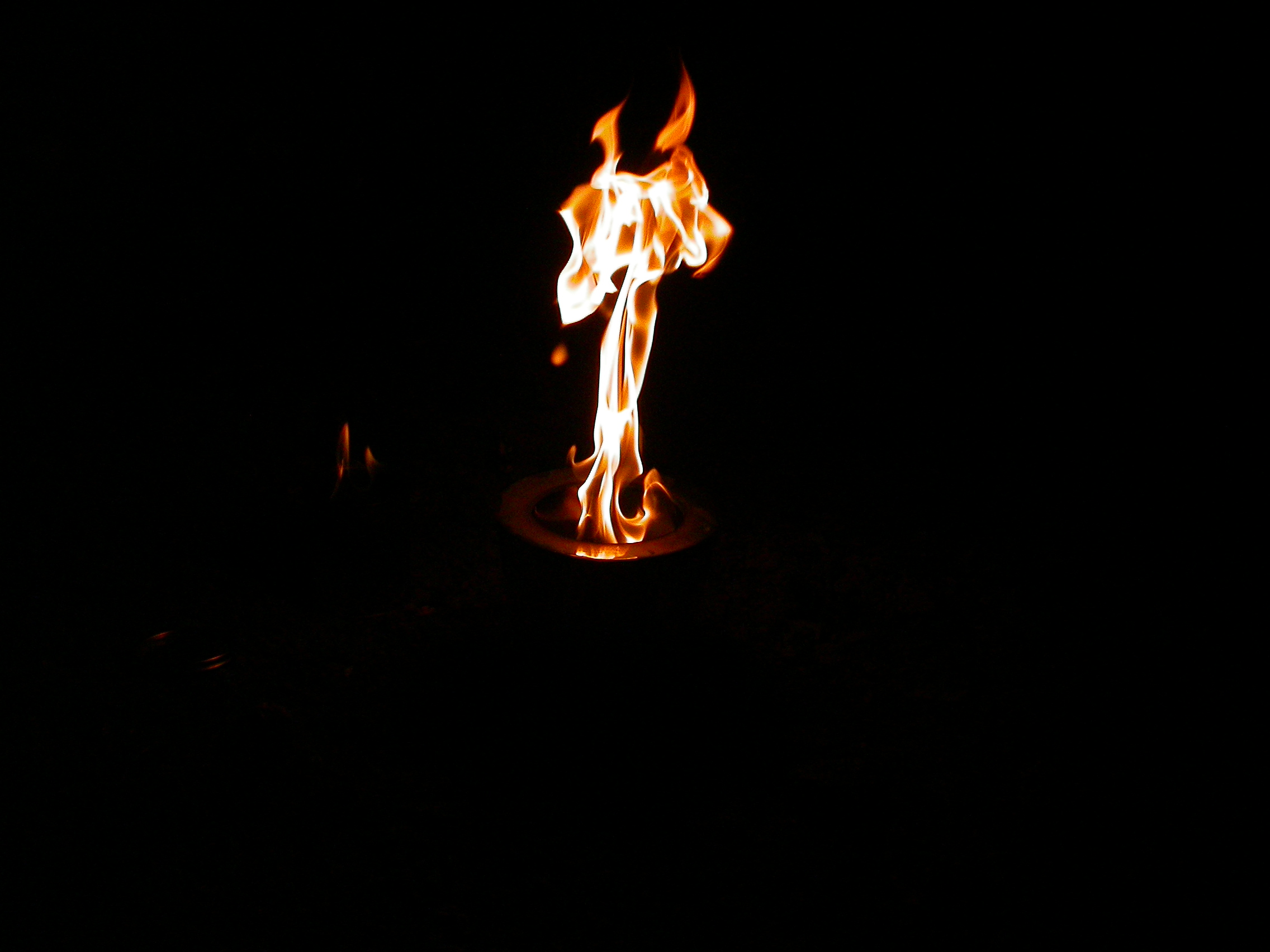 paul flame hot warm open fire flames dark night red glow