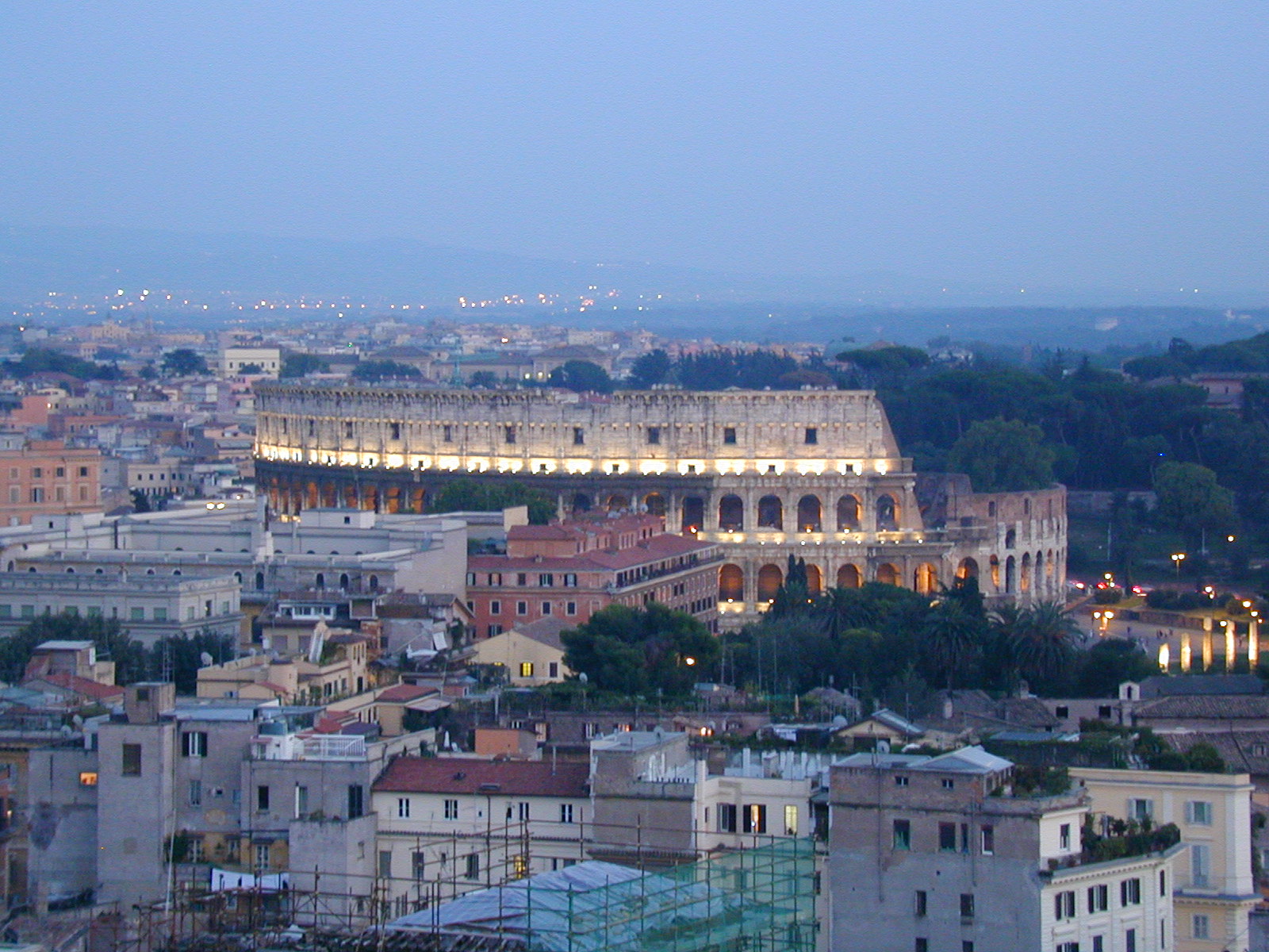 raffaelevalobra Colosseum rome italy monument games romans evening