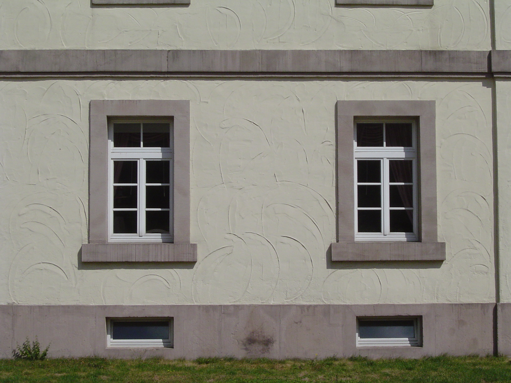 rigoletto facade window wall