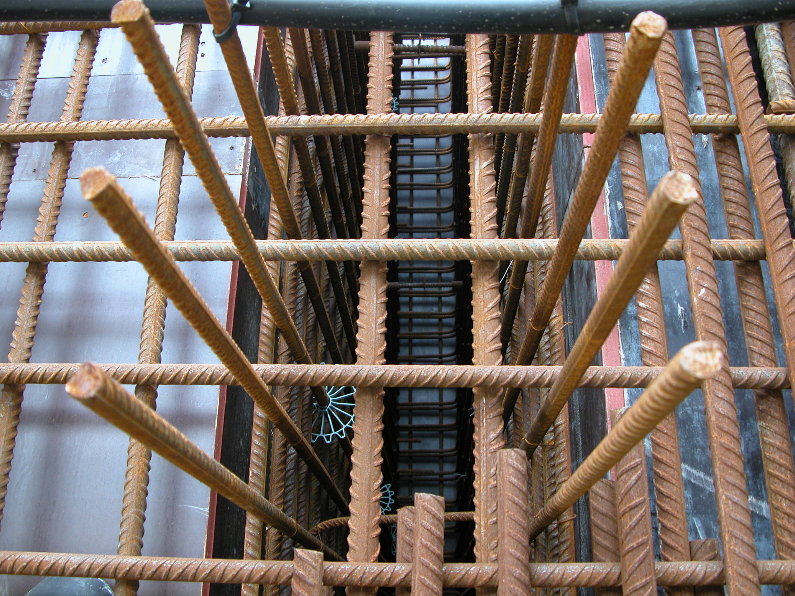 metal rod rods concrete construction iron reinforcement reinforced weave grid