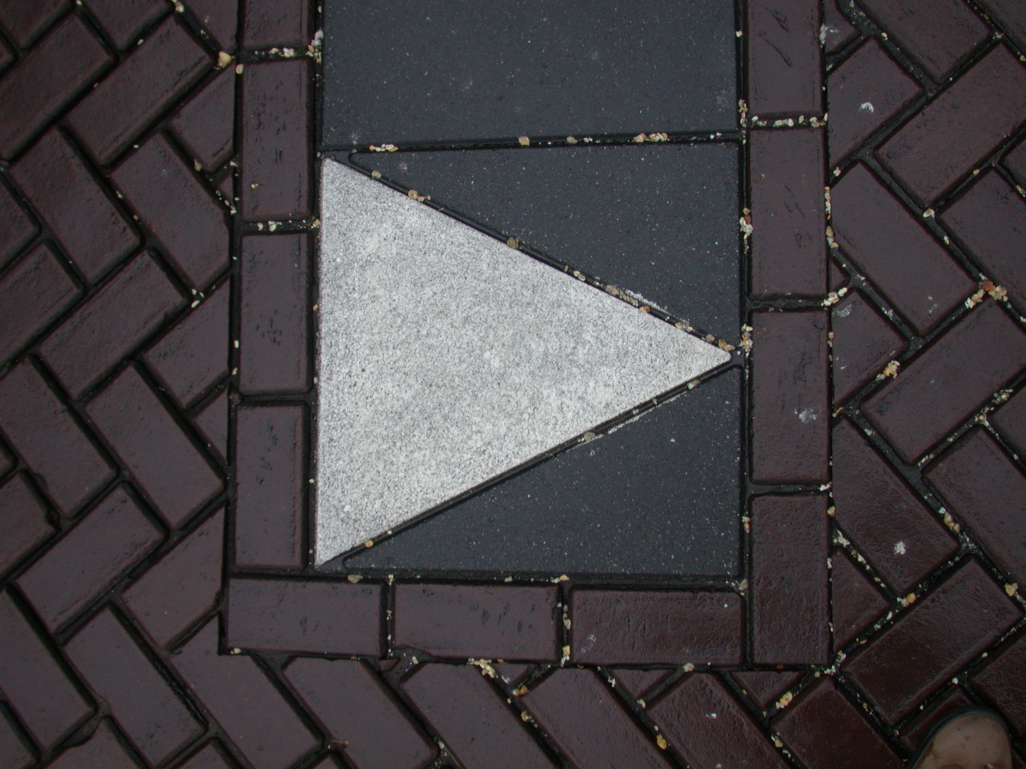 objects signs road tile play arrow right