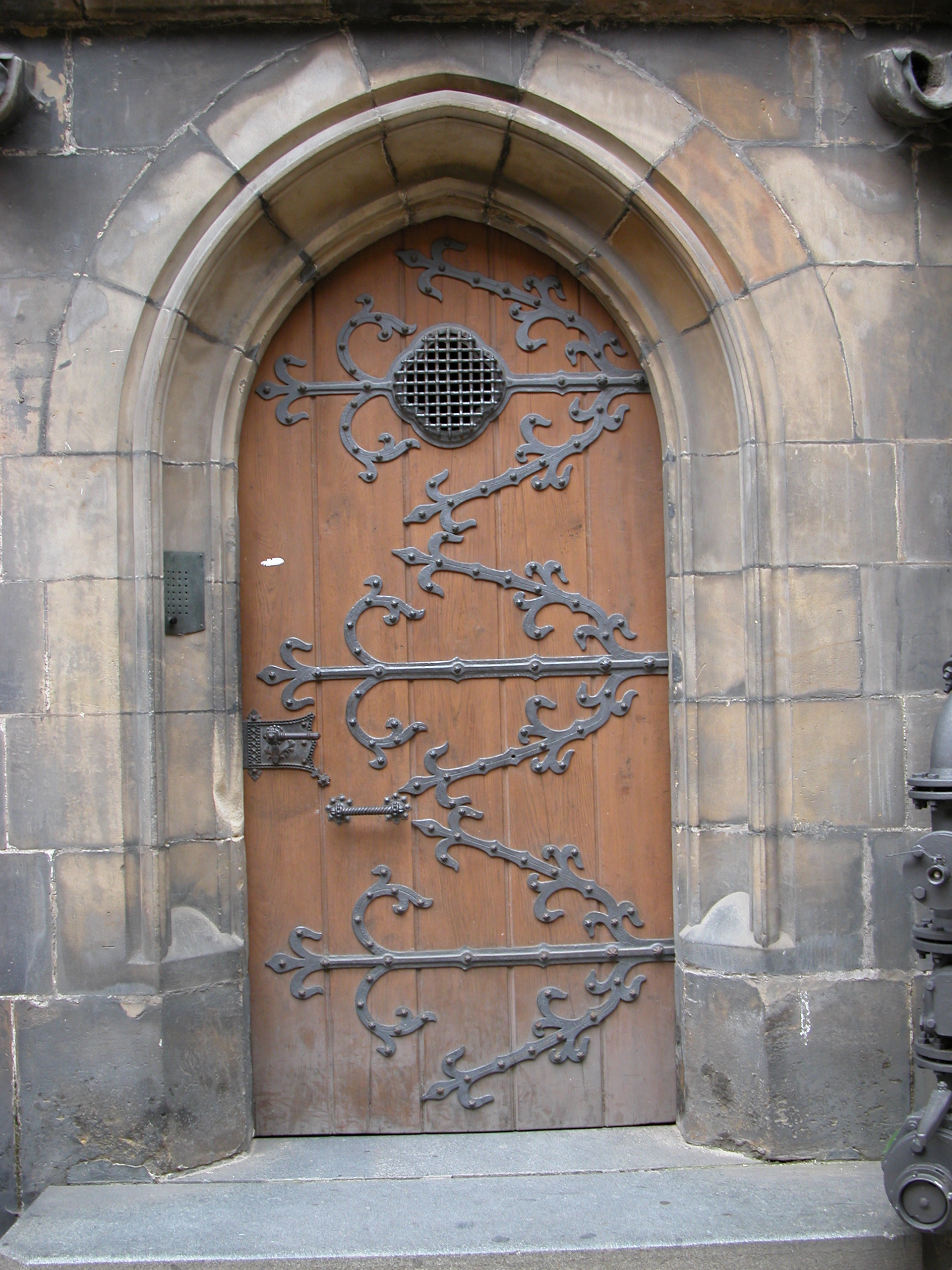 door wood arch metal hinges church door