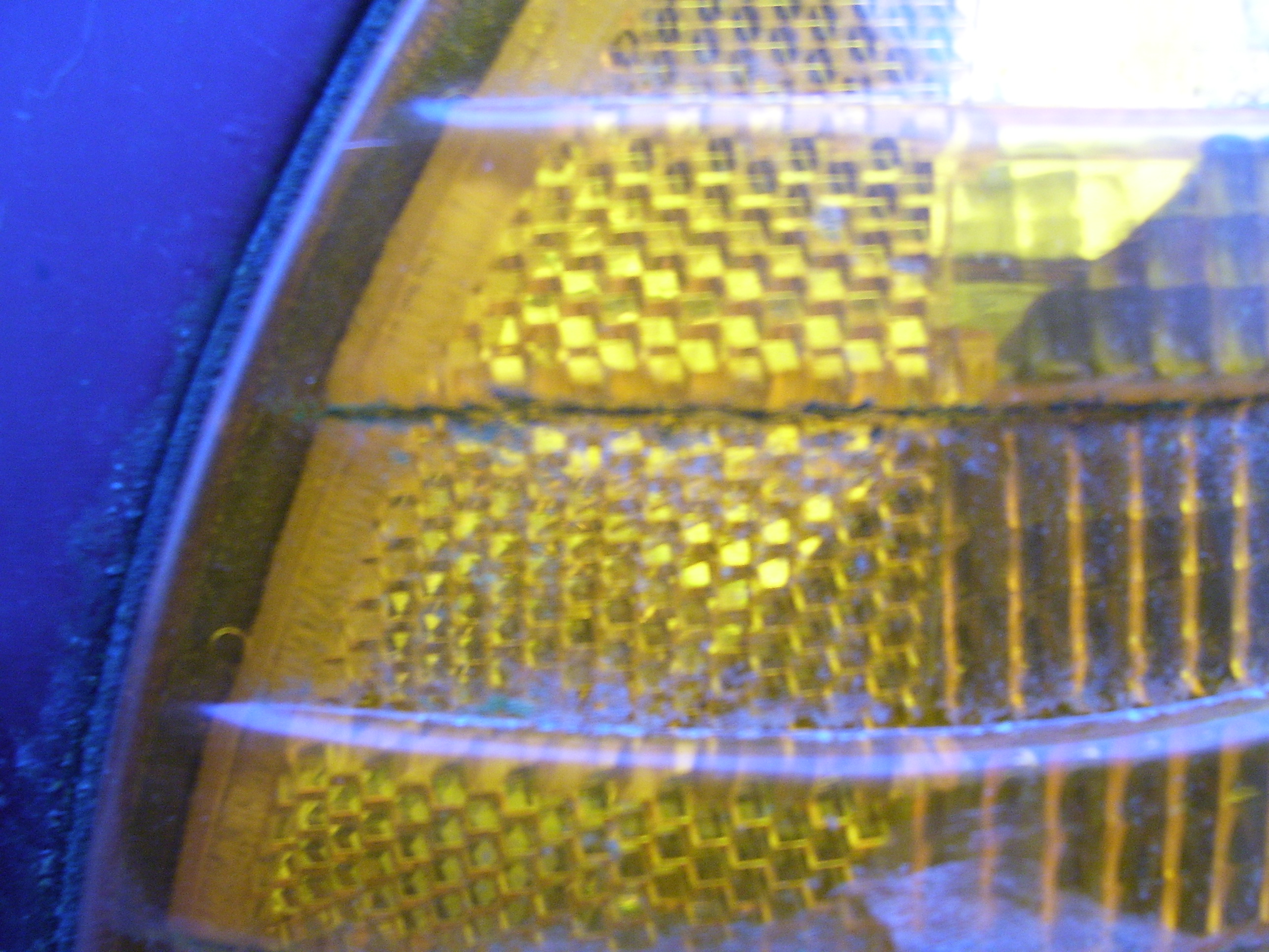 makkes light bright yellow plastic headlight