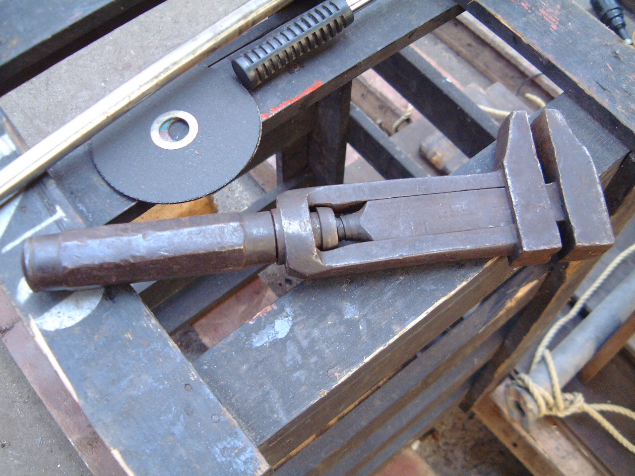 objects disc spanner adjustable adjustablespanner wrench metal stuff grip