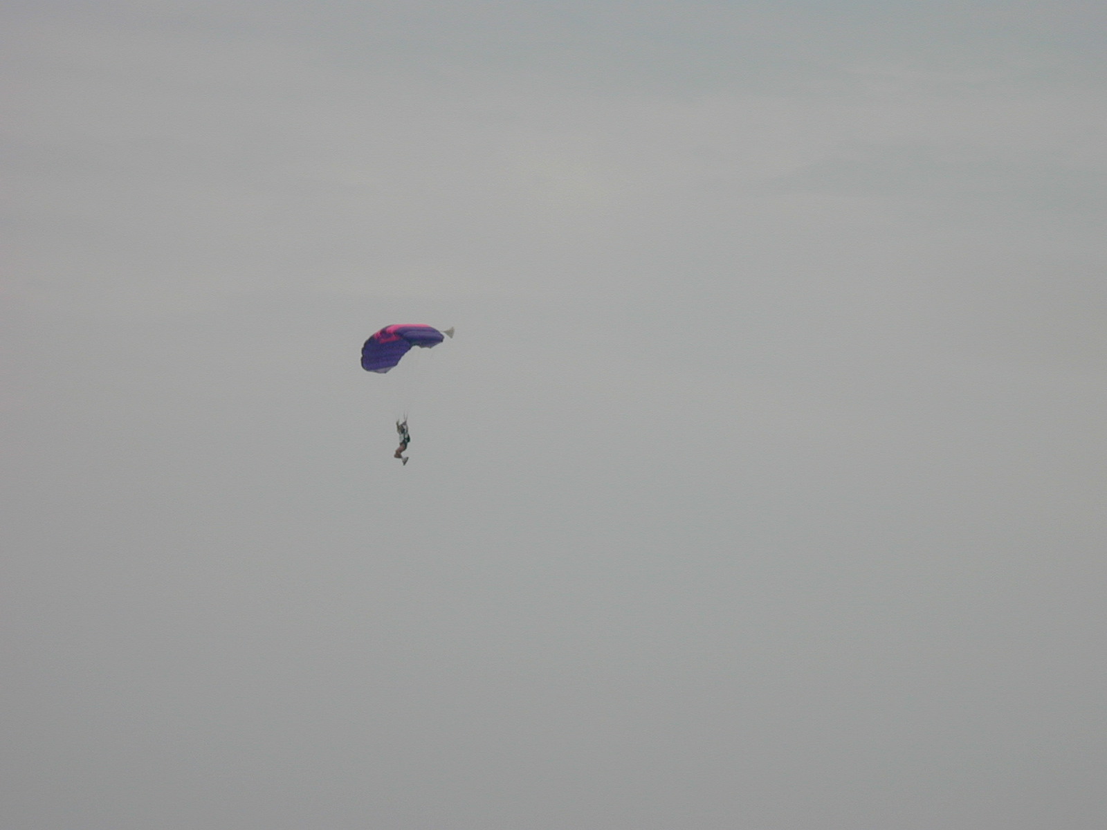 para parachute sky skydiver matras parachutist