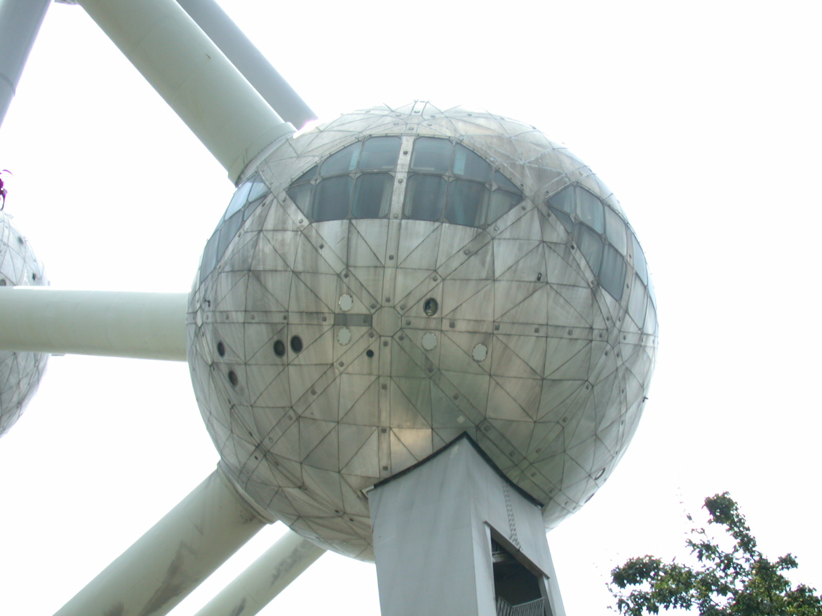 brussels bruxelles monument sphere round globe metal atomium